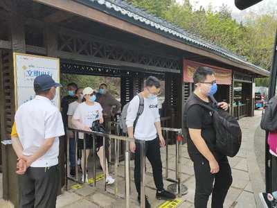 &ldquo;五一&rdquo;全市各景區(qū)井然有序 近郊游受市民青睞
